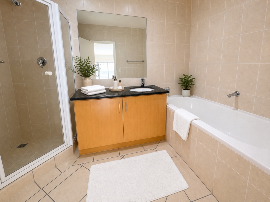 2 Bedroom Property for Sale in Sea Point Western Cape